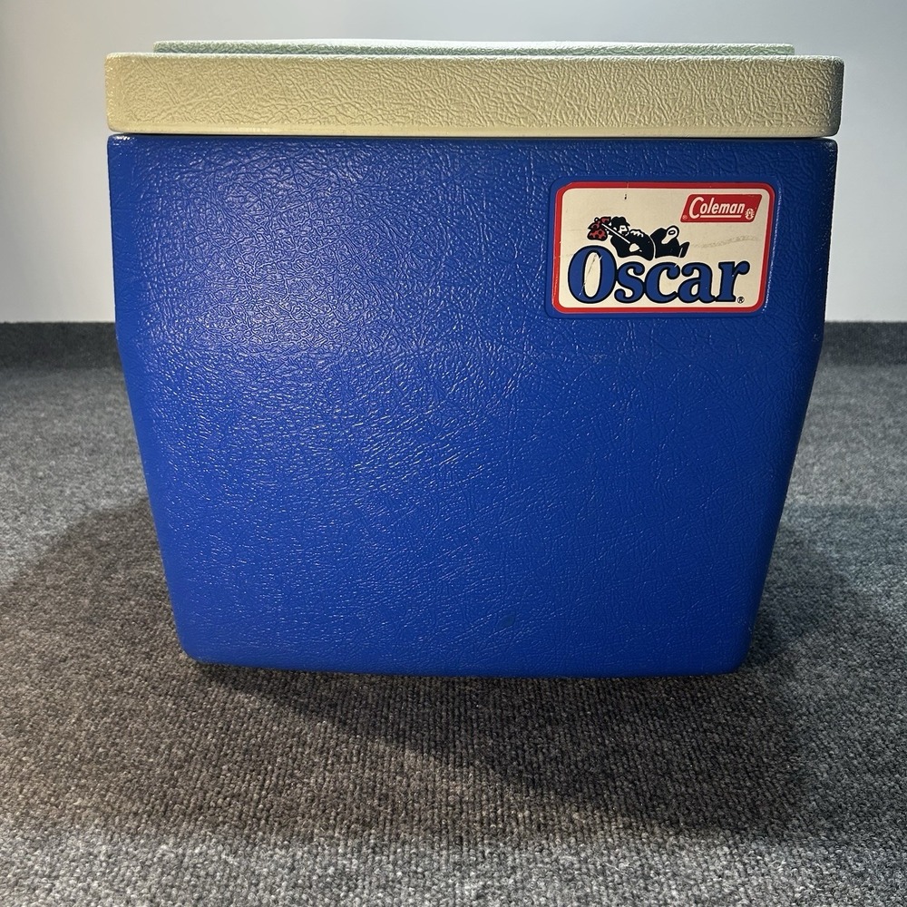 Vintage 1983 Coleman Oscar Cooler Blue White 16 Qt 5274 Personal Ice Chest USA
